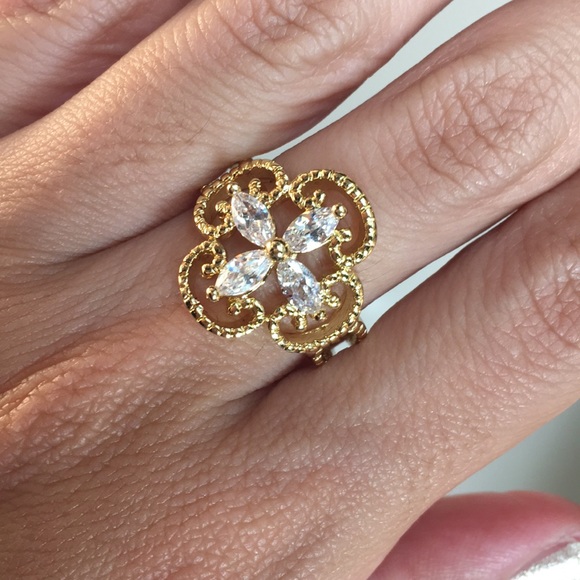 Jewelry - Gorgeous Marquis Cut White CZ Ring in Gold plated